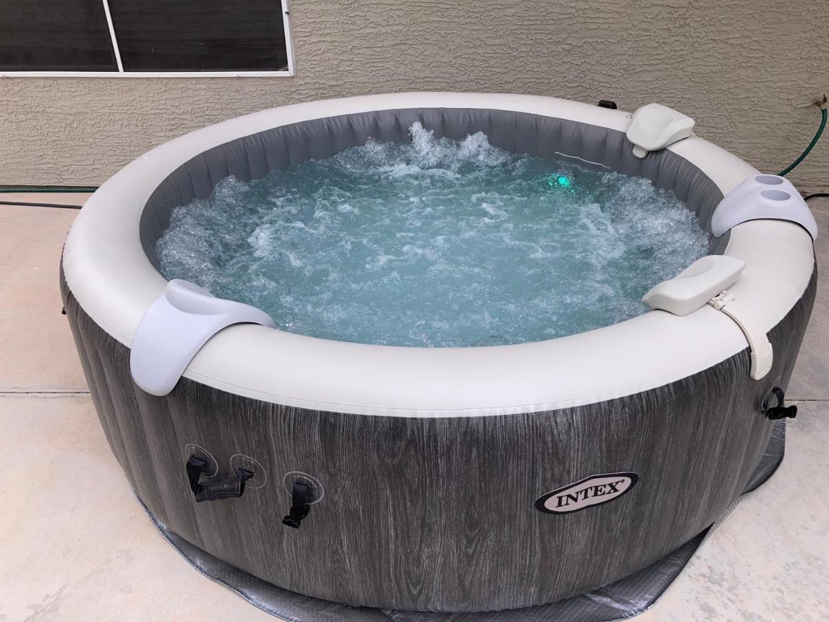 라스베이거스 A Beautiful House With Hot Tub, Grill & Games! 빌라 외부 사진
