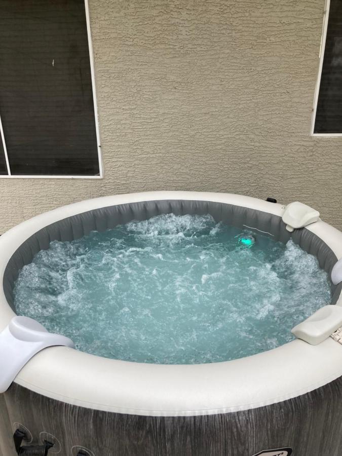 라스베이거스 A Beautiful House With Hot Tub, Grill & Games! 빌라 외부 사진